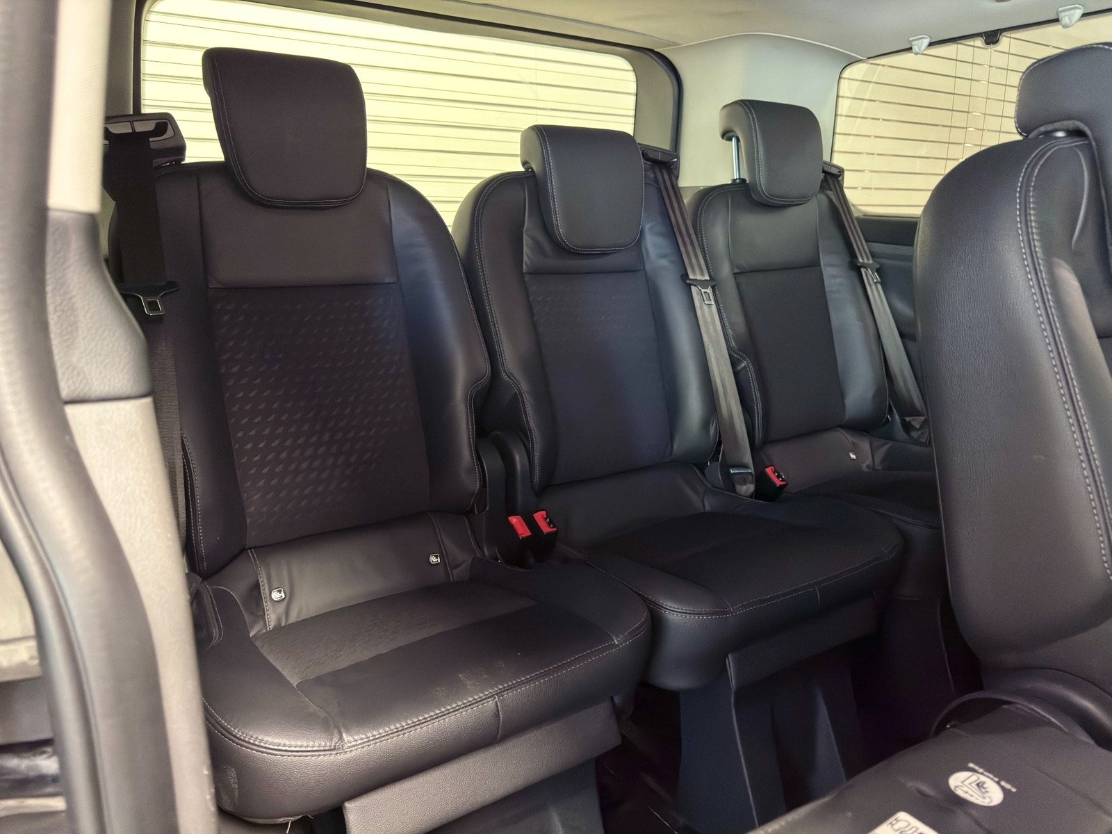 Ford Tourneo Custom Sport 2.0 TDCi 170hk | 8-sits | Drag | Värmare 2019 - miniatyr 17