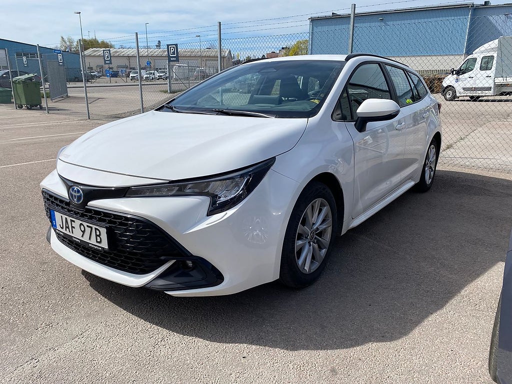 Toyota Corolla 1,8 Touring Sports Hybrid Active
