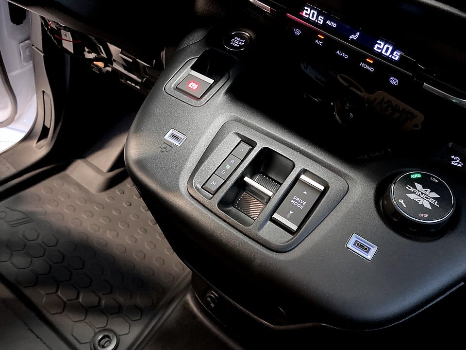 Bild på Peugeot Partner Plus+ 130hk Aut L2 4x4 - OMGÅENDE LEVERANS!