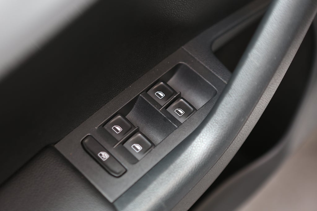 Skoda Octavia 1,2 TSI Elegance Kombi Aut Motorvärmare 2015