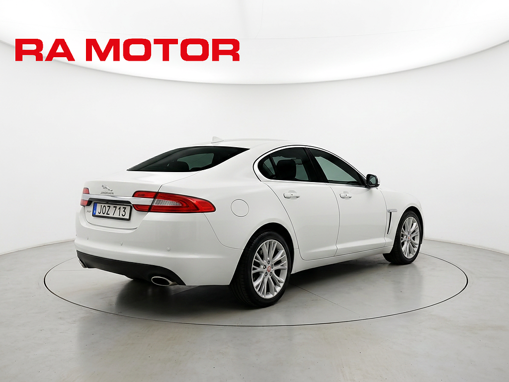 Jaguar XF 2.2 TDi4 | Kamera | Comfort Edi | Keyless | Navi 2015