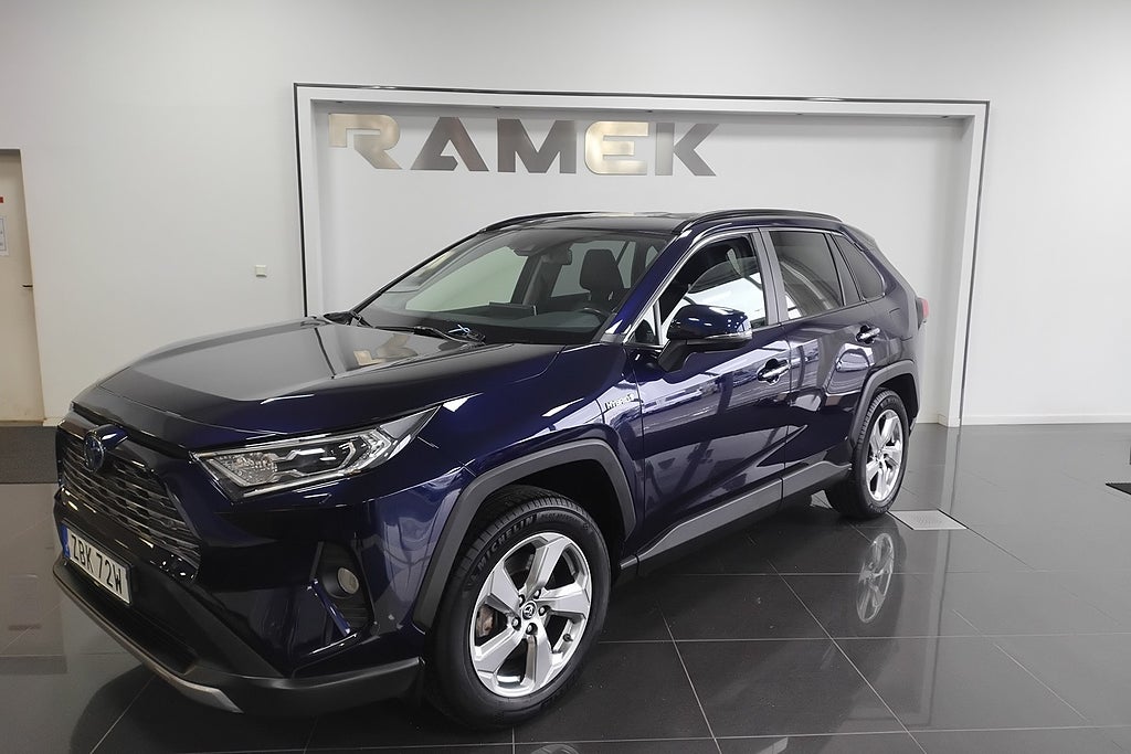 Toyota RAV4 Hybrid Executive JBL Drag Kamera V-hjul Nyservad