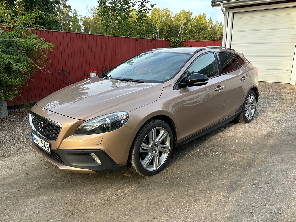 Volvo V40 Cross Country D3 Aut Drag Skinn Summum Euro 5