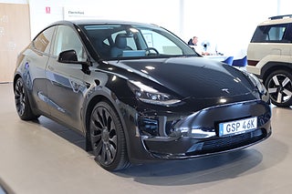 SUV Tesla Model Y 3 av 16