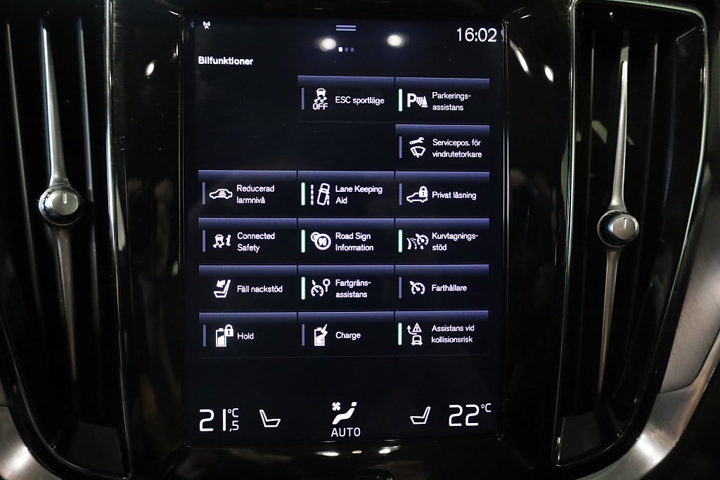 Volvo V60 T6 Twin Engine AWD AUT Momentum Navi VOC Leasbar 2020