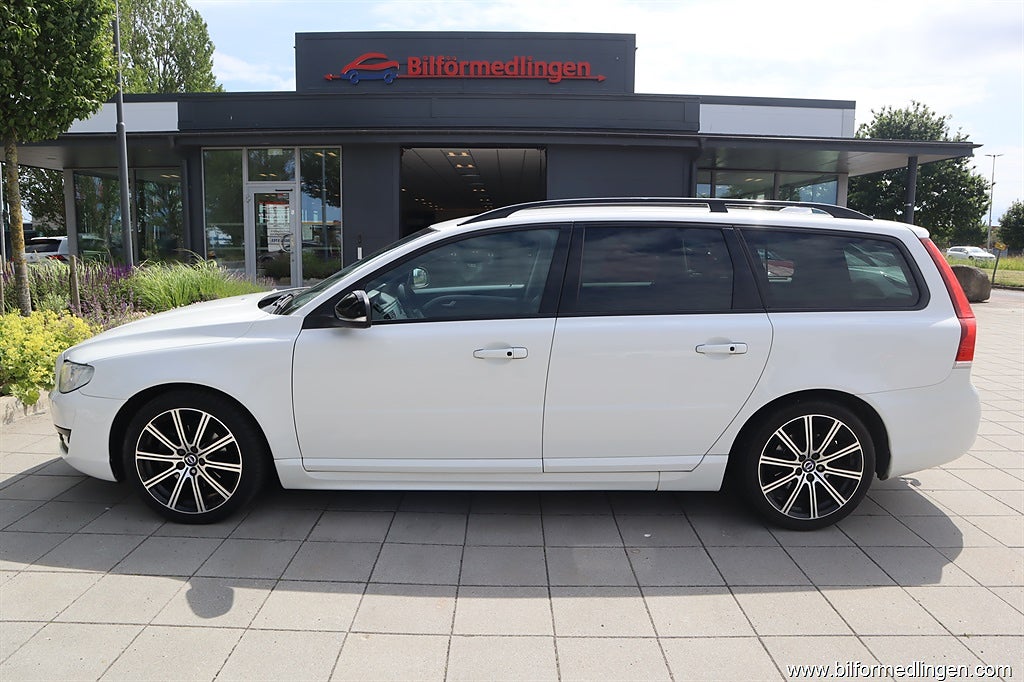 Volvo V70 II D3 150hk Dynamic Edition, Momentum Classic Svensksåld Drag Sk