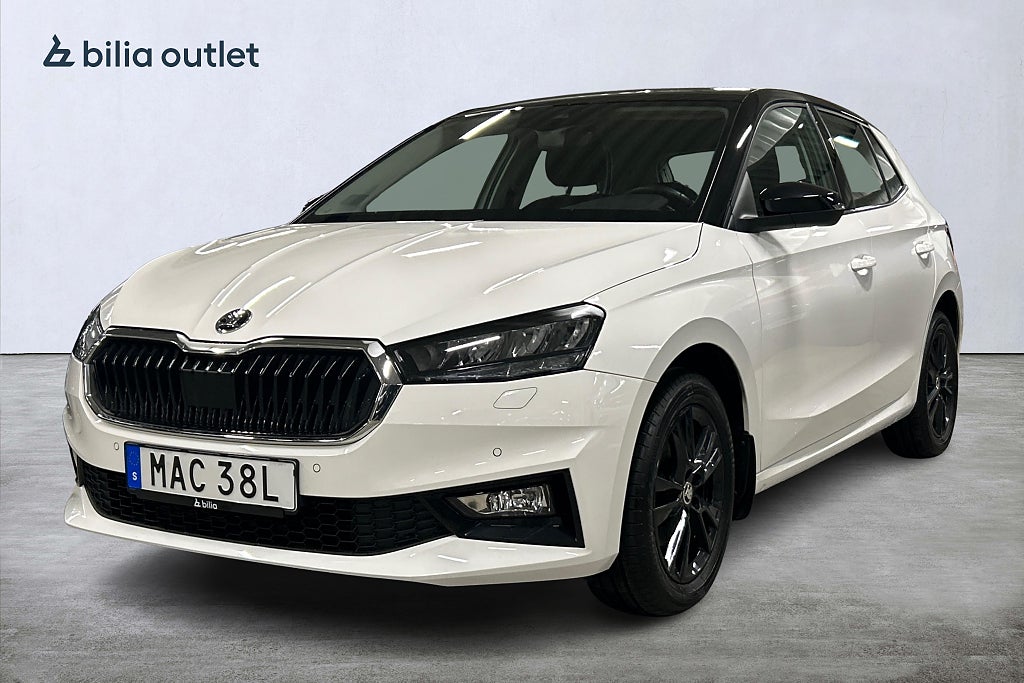 Skoda Fabia 1.0 TSI DSG Style 110hk Backkamera Rattvärme Carplay
