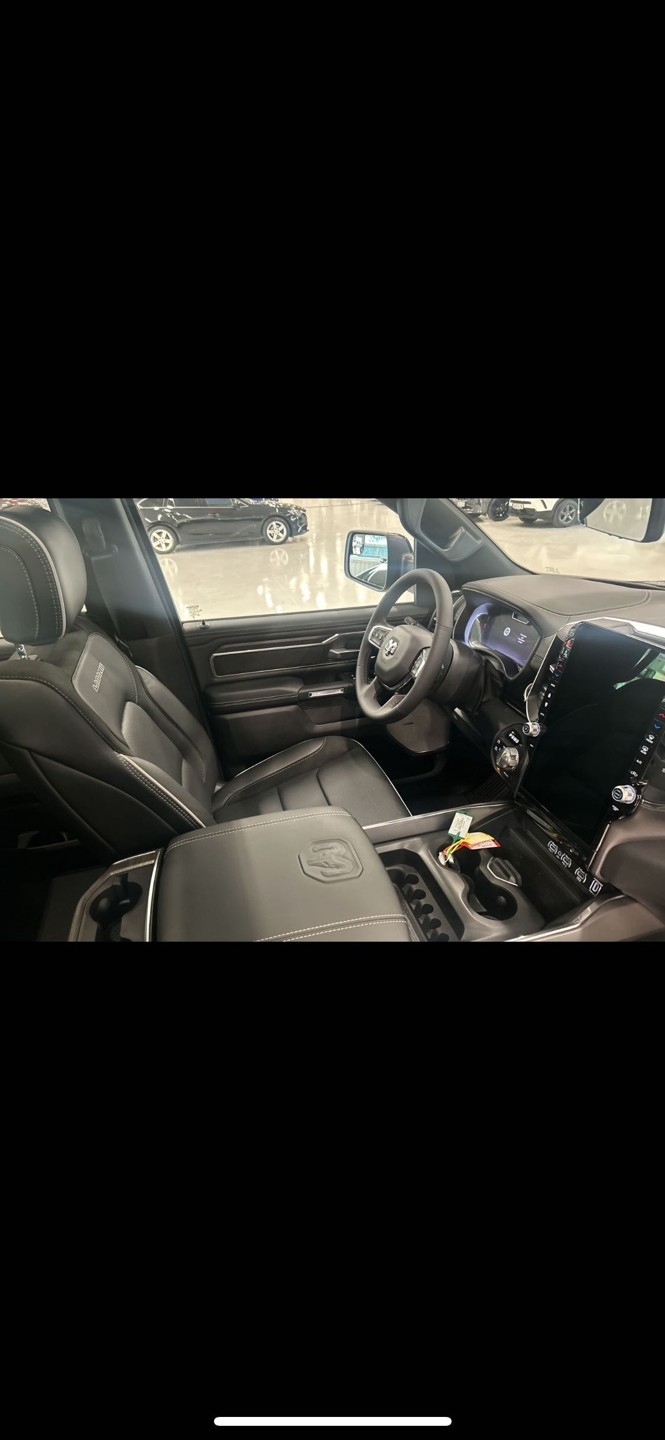 RAM 1500 Laramie Night Edition 2025, bild 6/29