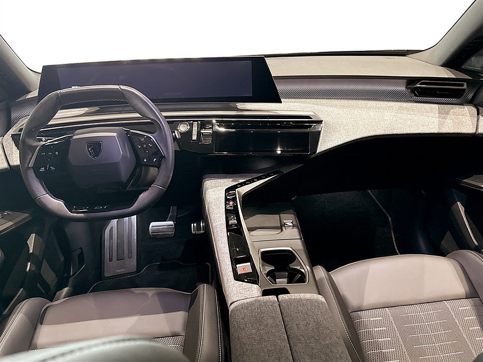 Bild på Peugeot 5008 GT Hybrid 145hk Aut 7-SITS B-KAMERA CARPLAY