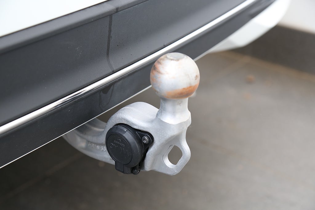 Volkswagen Passat Sportscombi 1,5 eTSI Business Värmare Drag 2025