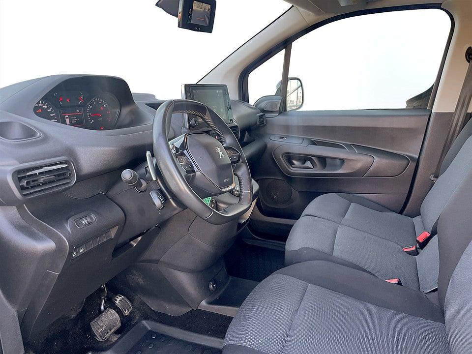 Bild på Peugeot Partner PRO+ 1.5 BHDi 130hk Aut L1 B-KAMERA DRAG Värmare