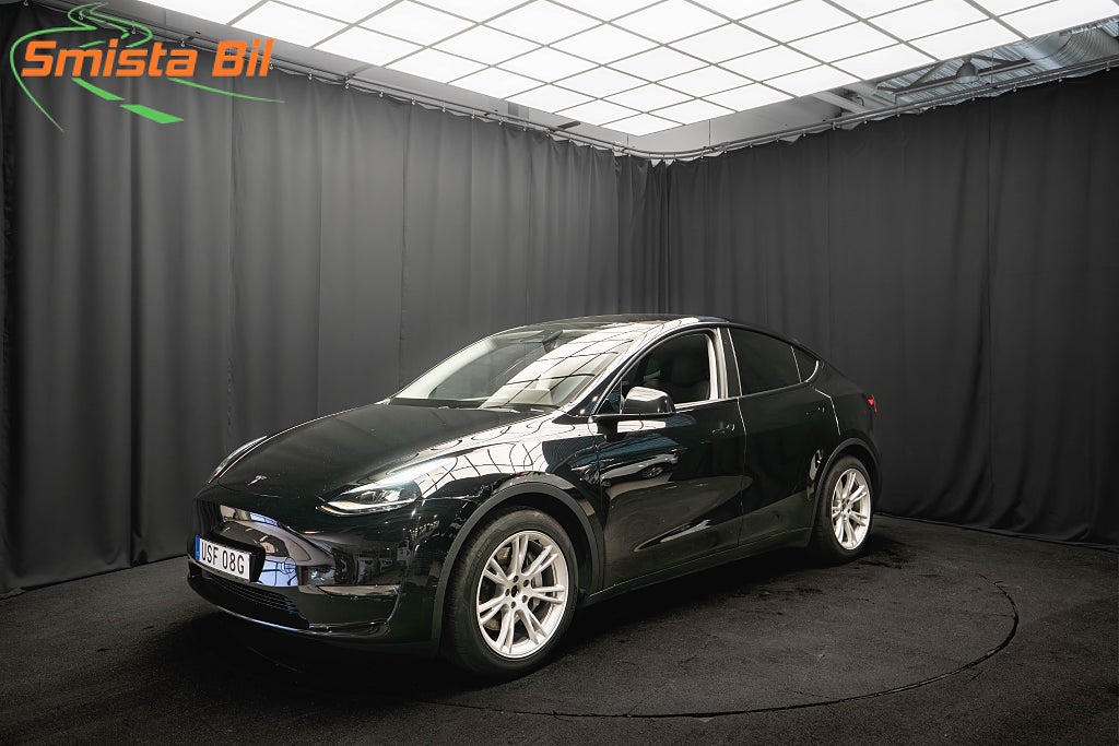Tesla Model Y Long Range AWD DRAG PANO LÄDER 1-ÄGARE MOMS