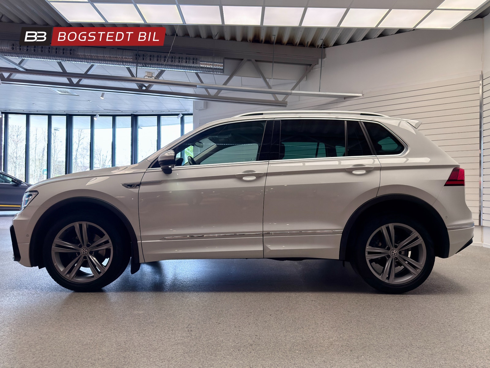 Volkswagen Tiguan TSI 150hk 4Motion | R-Line | Drag | Värmare| Backkamera 2018 - miniatyr 4