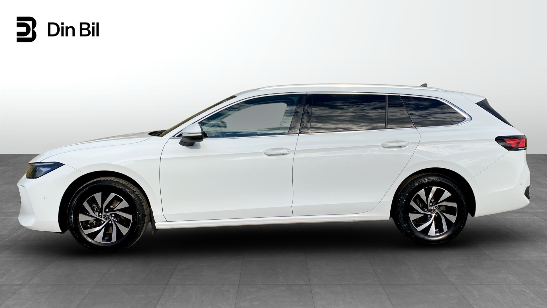 Volkswagen Passat 1.5 eTsi Business 2025, bild 3/48