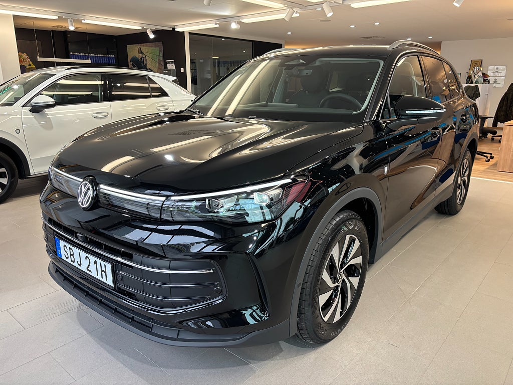 Volkswagen Tiguan 1.5 eTSI *SNABB LEV fr.   2450 kr/mån* lagerbil