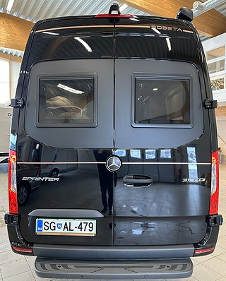 Husbil-halvintegrerad Robeta Adonis 190HK AUT 39 av 43