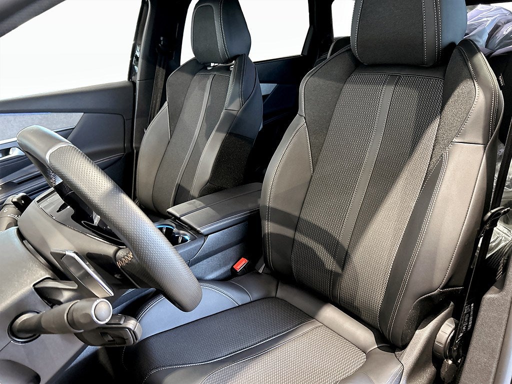 Bild på Peugeot 5008 GT 1.2 PT 130hk Aut - 7-SITS, B-KAMERA