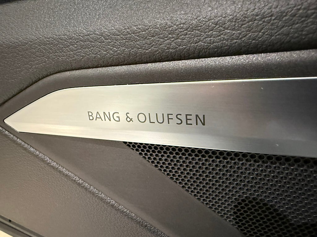 Audi q8-e-tron 2024 - miniatyr 13