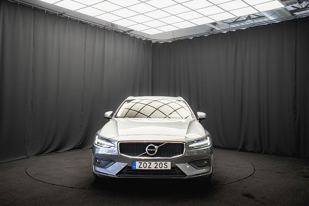Volvo V60 D3 KAMERA DRAG D-VÄRM BLIS KEYLESS CARPLAY