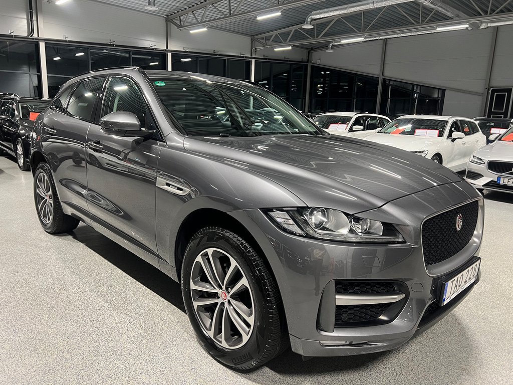 Jaguar F-Pace 20d AWD R-Sport Panorama Kamera 4,99% V-HJUL Euro 6