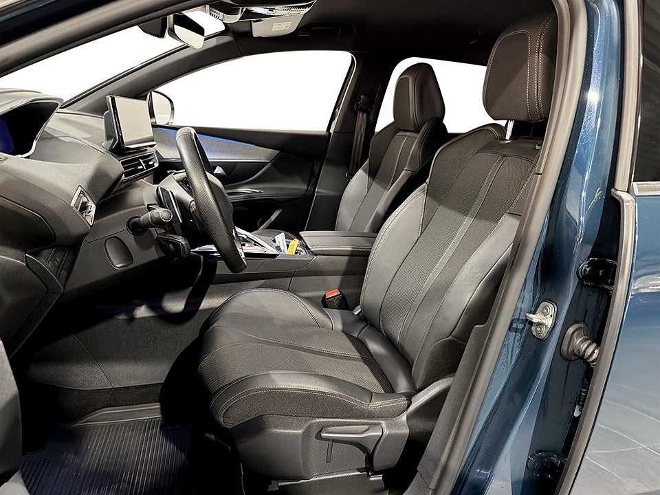 Bild på Peugeot 3008 GT 1.2 PT 130hk Aut - B-KAMERA, CARPLAY