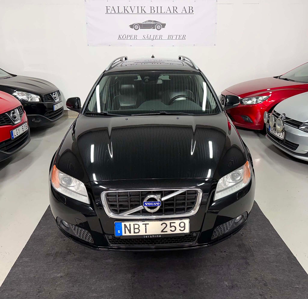 Volvo V70 D2 Geartronic Summum Euro 5 / Bes / Nyservad / Dragkrok