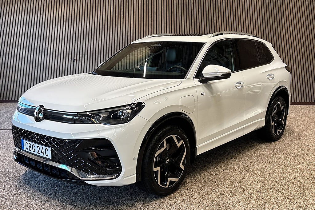 Volkswagen Tiguan eHybrid 1.5 TSI  R-Line Pano Massage HUD
