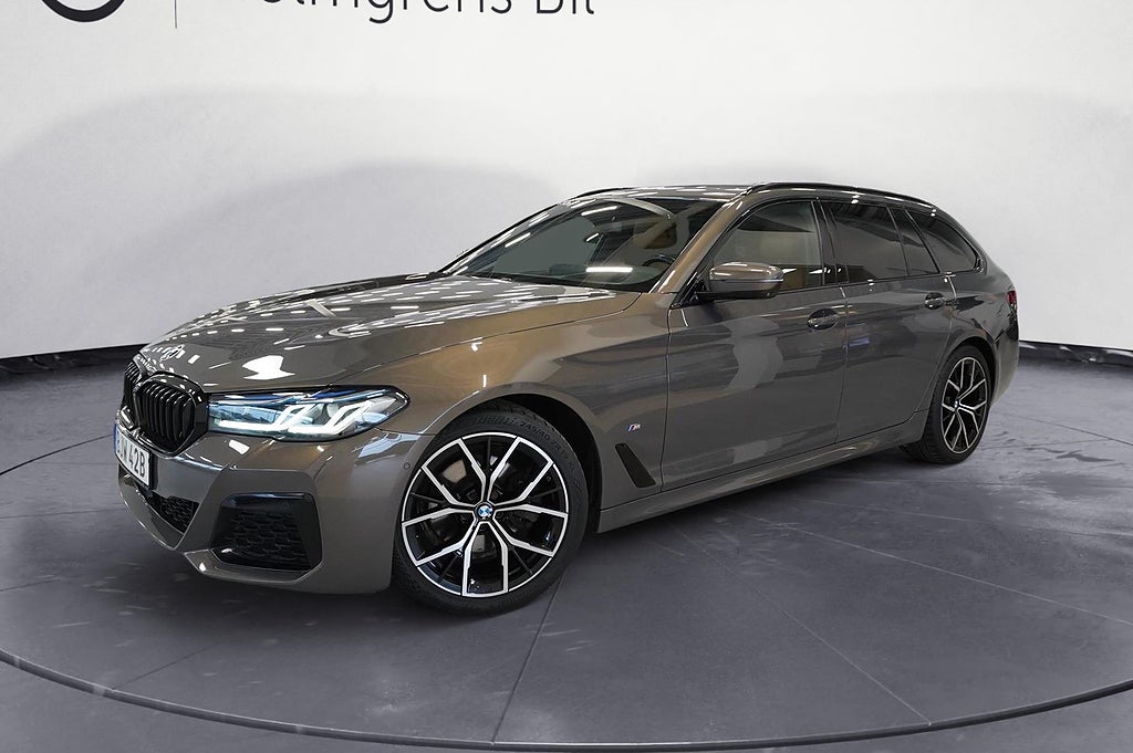 BMW 520 d Touring M-Sport Innovation Edt Värmare H K Drag Panorama DAP |