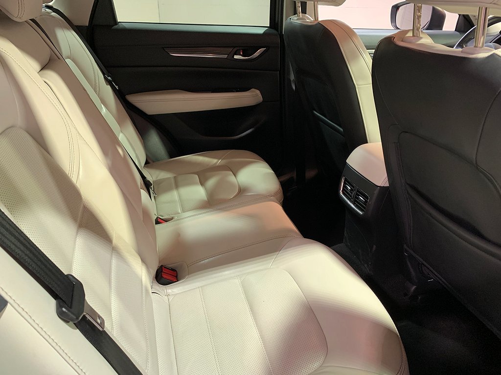 Mazda CX-5 AWD Automat -Optimum-Läder-BOSE - Nyservad 2017