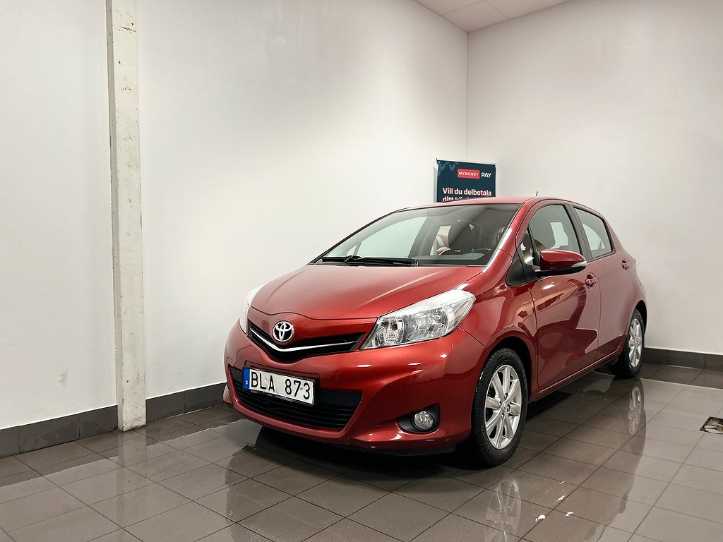 Toyota Yaris 5-dörrar 1.33 DualVVT-i Active|B-kamera|Lågamil