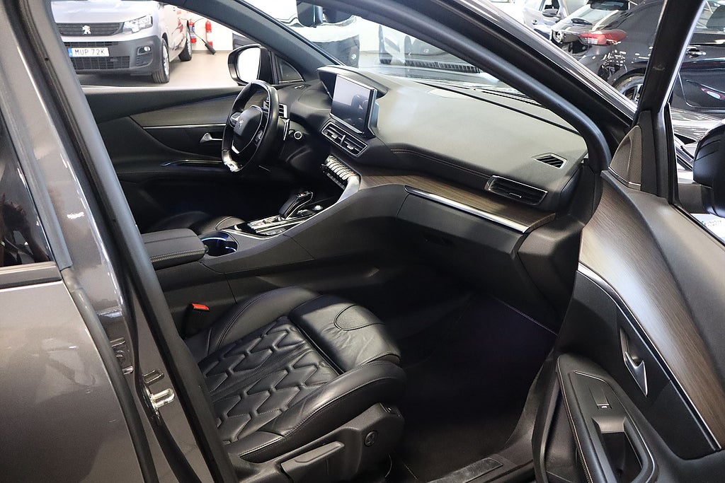 Bild på Peugeot 3008 GT Ultimate Business Hybrid 225hk Aut - 360-KAMERA, NAV