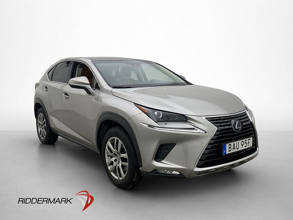 Lexus NX 300hk AWD Executive Pano Kamera Navi Skinn Drag
