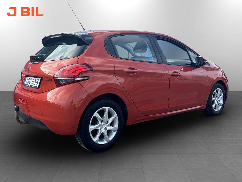 Bild på Peugeot 208 Active 1.2 PT 82hk Aut KAMPANJRÄNTA 3,99%