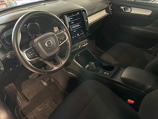 SUV Volvo XC40 12 av 25