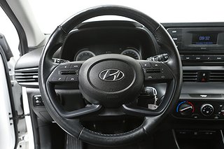 Halvkombi Hyundai i20 10 av 19