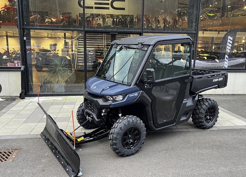 Can-Am Traxter HD9 ABS inkl hytt plog etc KAMPANJ 