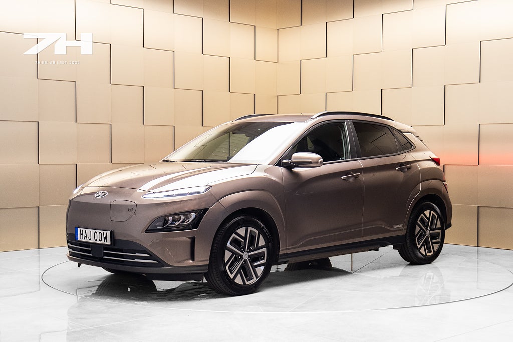 Hyundai Kona 64 kWh Essential / Backkamera / Rattvärme / Krell