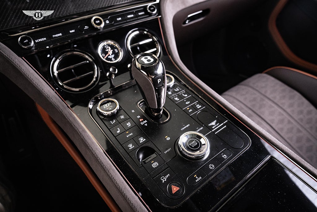 Gallery image 21 of 23