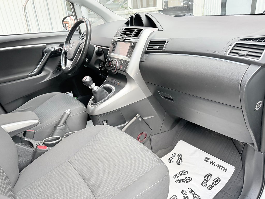 Toyota Verso 1.6 Manual, 111hp, 2014