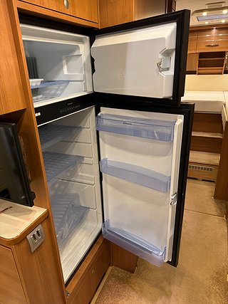 Husbil-integrerad LMC Grand Explorer I800 AUT 180HK 11 av 27