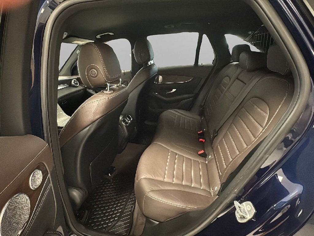 Mercedes-Benz GLC 220d 2019 - miniatyr 10