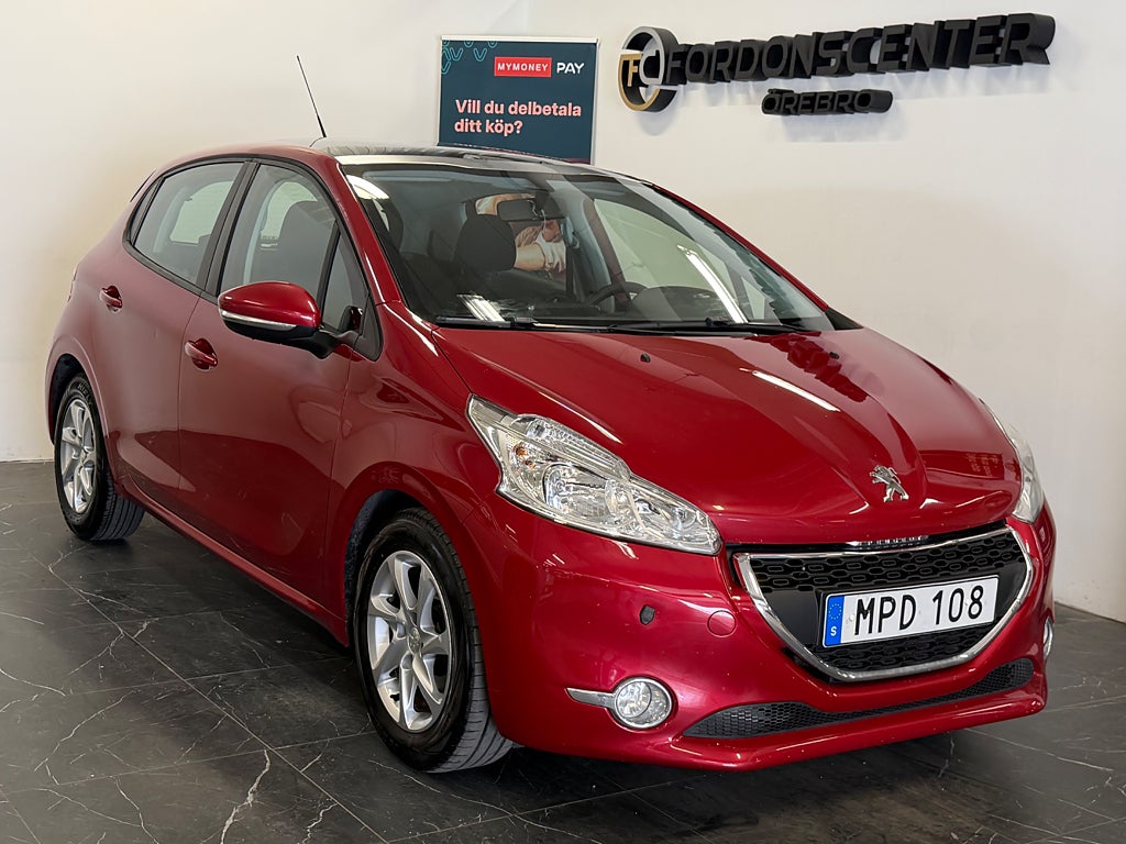 Peugeot 208 5-dörrar 1.2 VTi 82hk EGS Automat M-Värmare Panorama