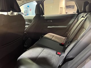 SUV Nissan Ariya 8 av 20