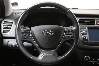 Halvkombi Hyundai i20 13 av 22