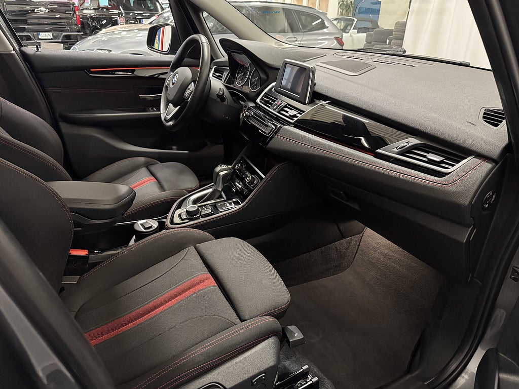 BMW 218i 2017 - miniatyr 18