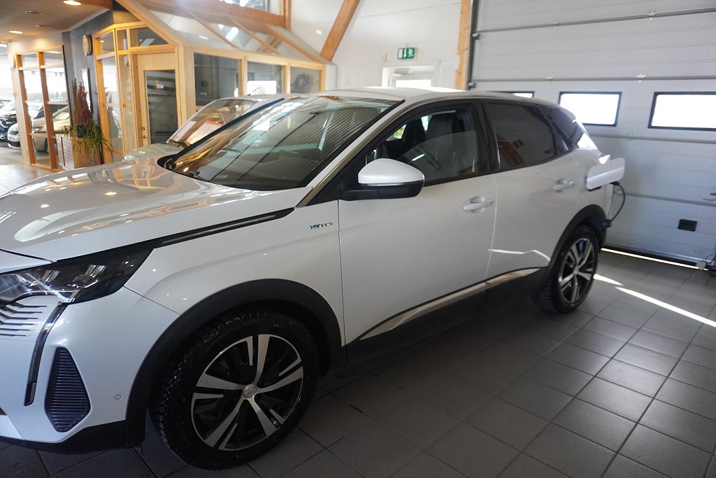 Peugeot 3008 HYBRID 225 EAT Euro 6