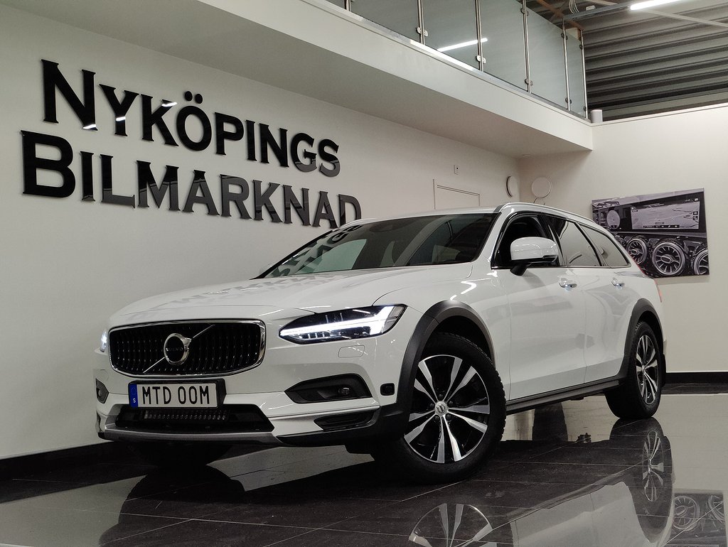 Volvo V90 Cross Country B4 AWD H/K SKINN KAMERA NAVI MOMS