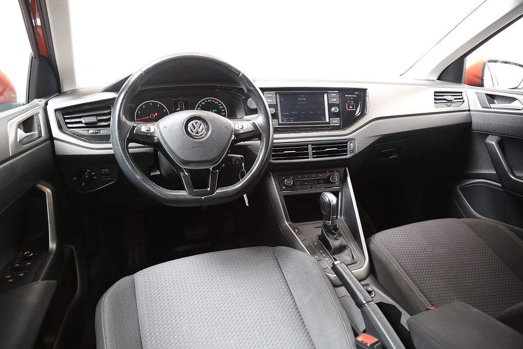 Volkswagen Polo 1,0 TSI 95hk DSG P-sensorer Motorv Dragkrok 2018