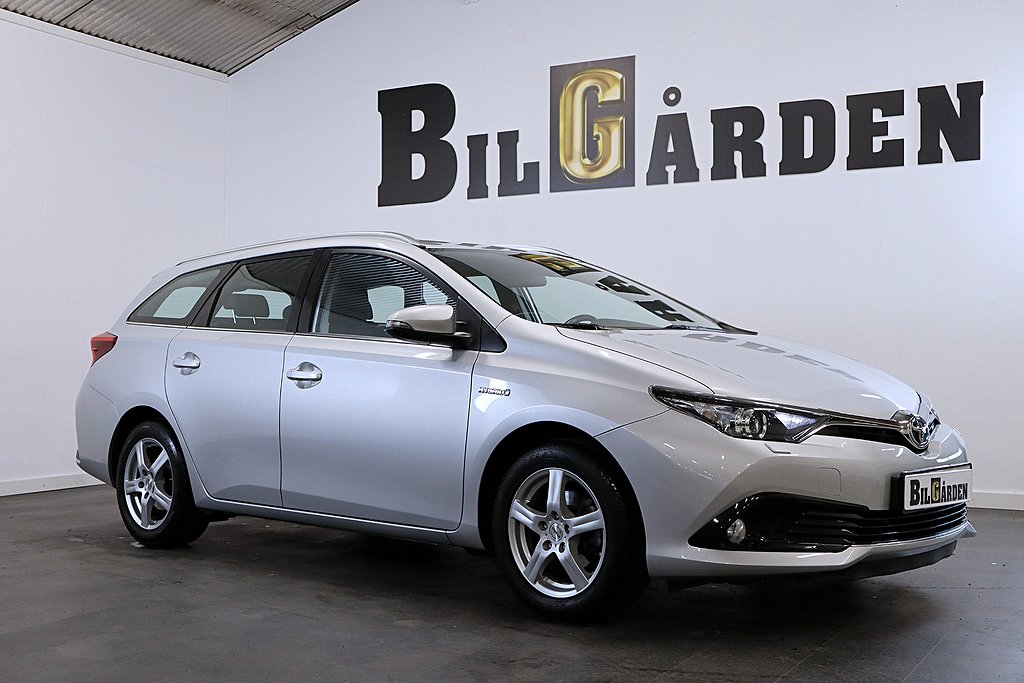 Toyota Auris Touring Sports Hybrid Lågmilare 2540kr/mån