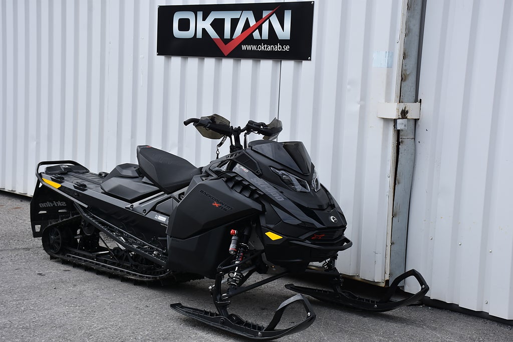 Ski-Doo Backcountry XRS 850E-TEC